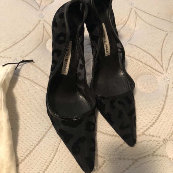 Manolo Blahnik - Leopard Mesh Pumps - Picture 2 of 8
